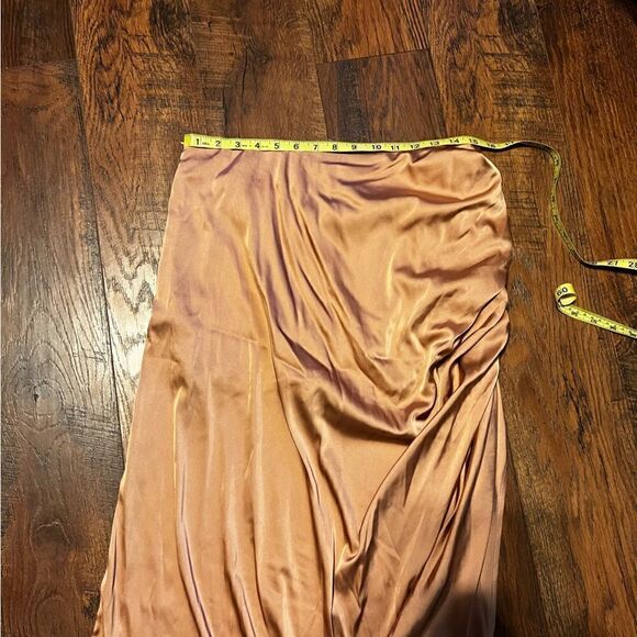 Anna Grace Ruched Side slit skirt Rose size Large - Picture 8 of 10